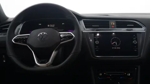 More photos of 2022 Volkswagen Tiguan SE R-Line Black at Auto City, CA