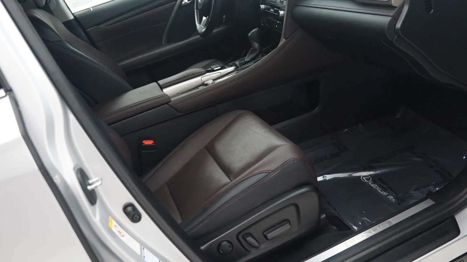 More photos of 2016 Lexus RX 450H at Auto City, CA