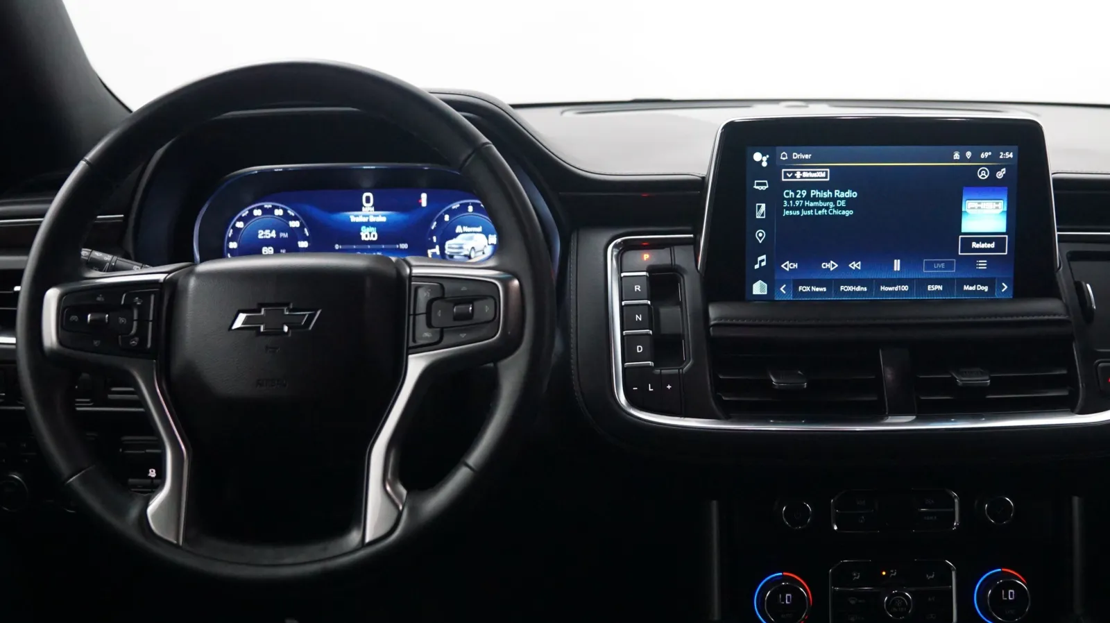 More photos of 2023 Chevrolet Suburban Z71 at Auto City, CA