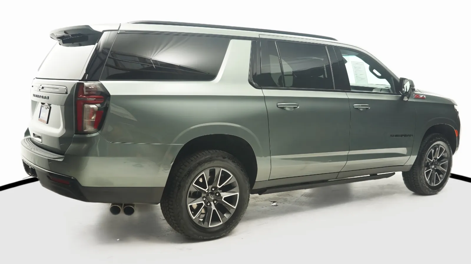 More photos of 2023 Chevrolet Suburban Z71 at Auto City, CA