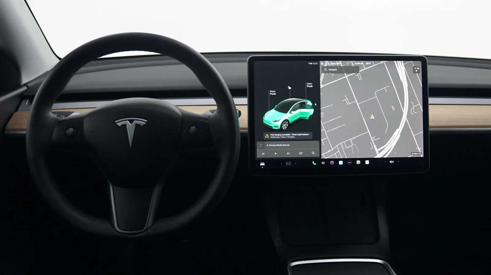 More photos of 2021 Tesla Model Y Long Range at Auto City, CA