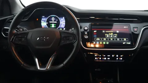 More photos of 2023 Chevrolet Bolt EUV Premier at Auto City, CA