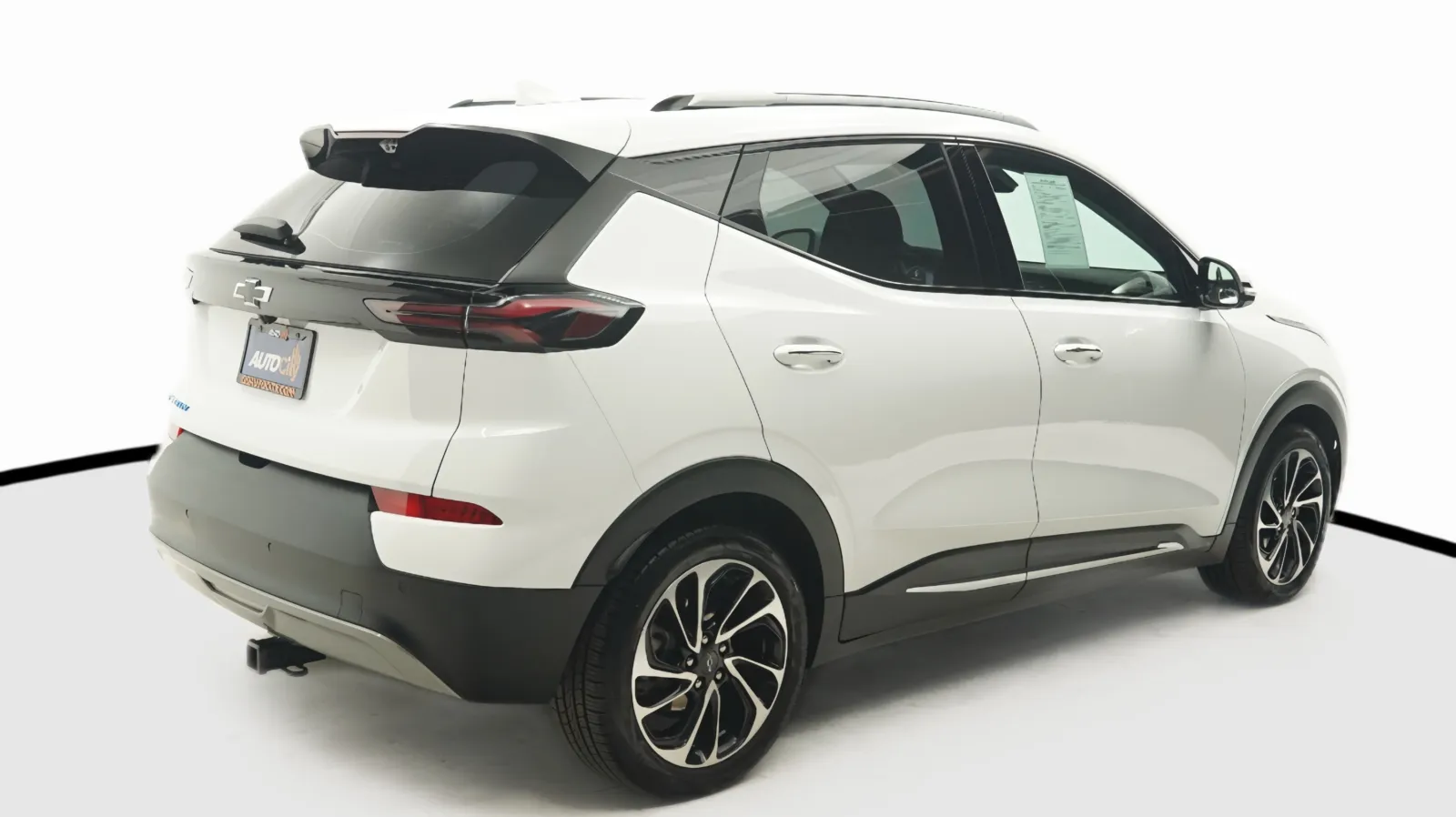 More photos of 2023 Chevrolet Bolt EUV Premier at Auto City, CA