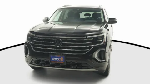 Another view of 2024 Volkswagen Atlas 2.0T SE w/Technology for sale in El Cajon, CA at Auto City