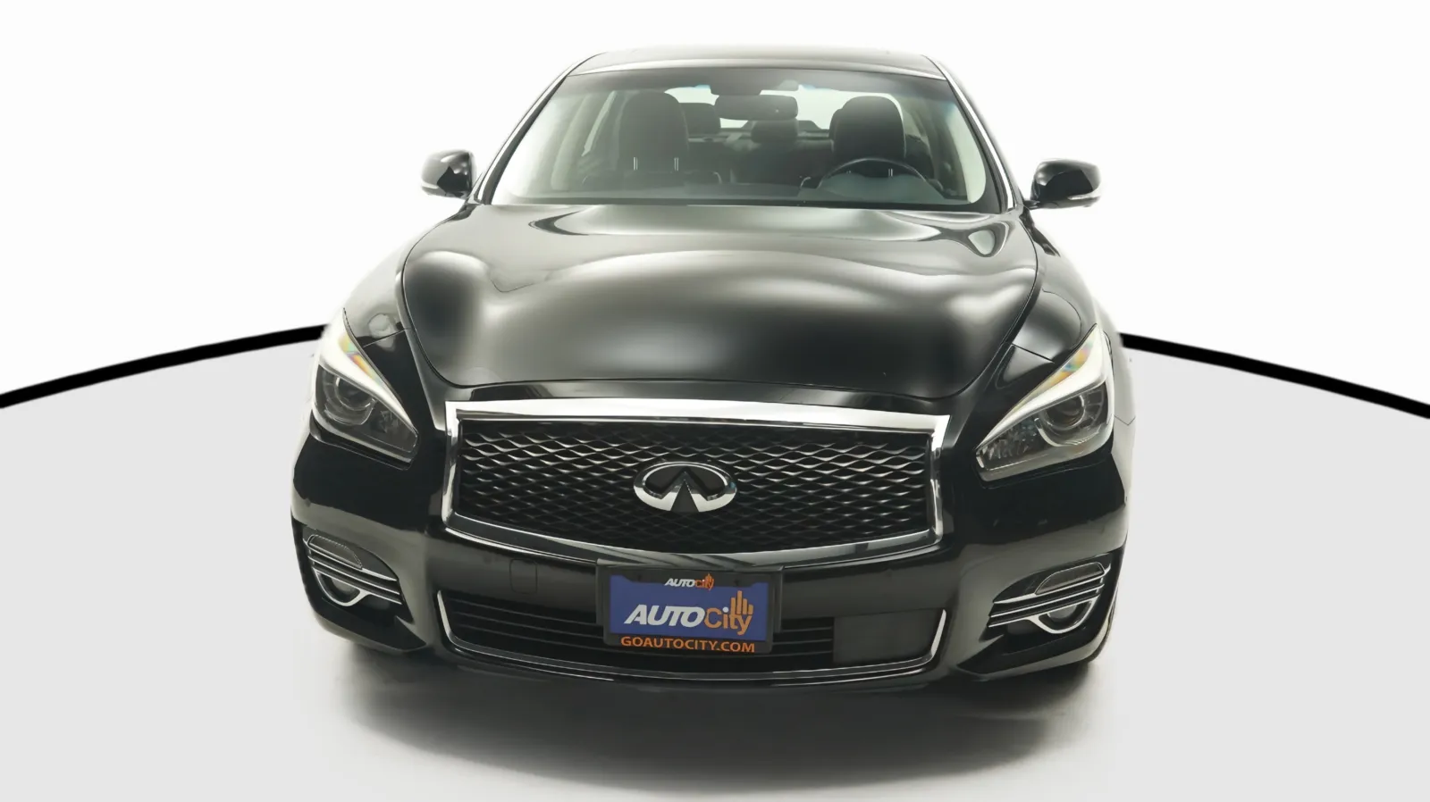 Another view of 2016 INFINITI Q70L 5.6 for sale in El Cajon, CA at Auto City