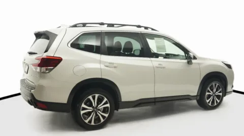 More photos of 2022 Subaru Forester Limited at Auto City, CA