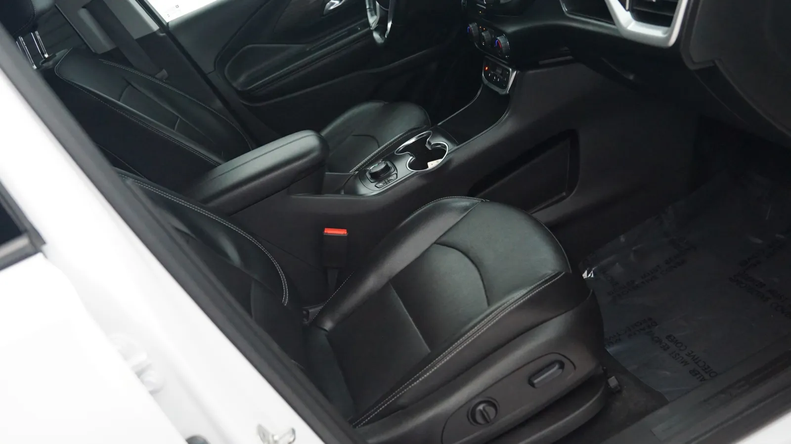 More photos of 2024 GMC Terrain SLT at Auto City, CA