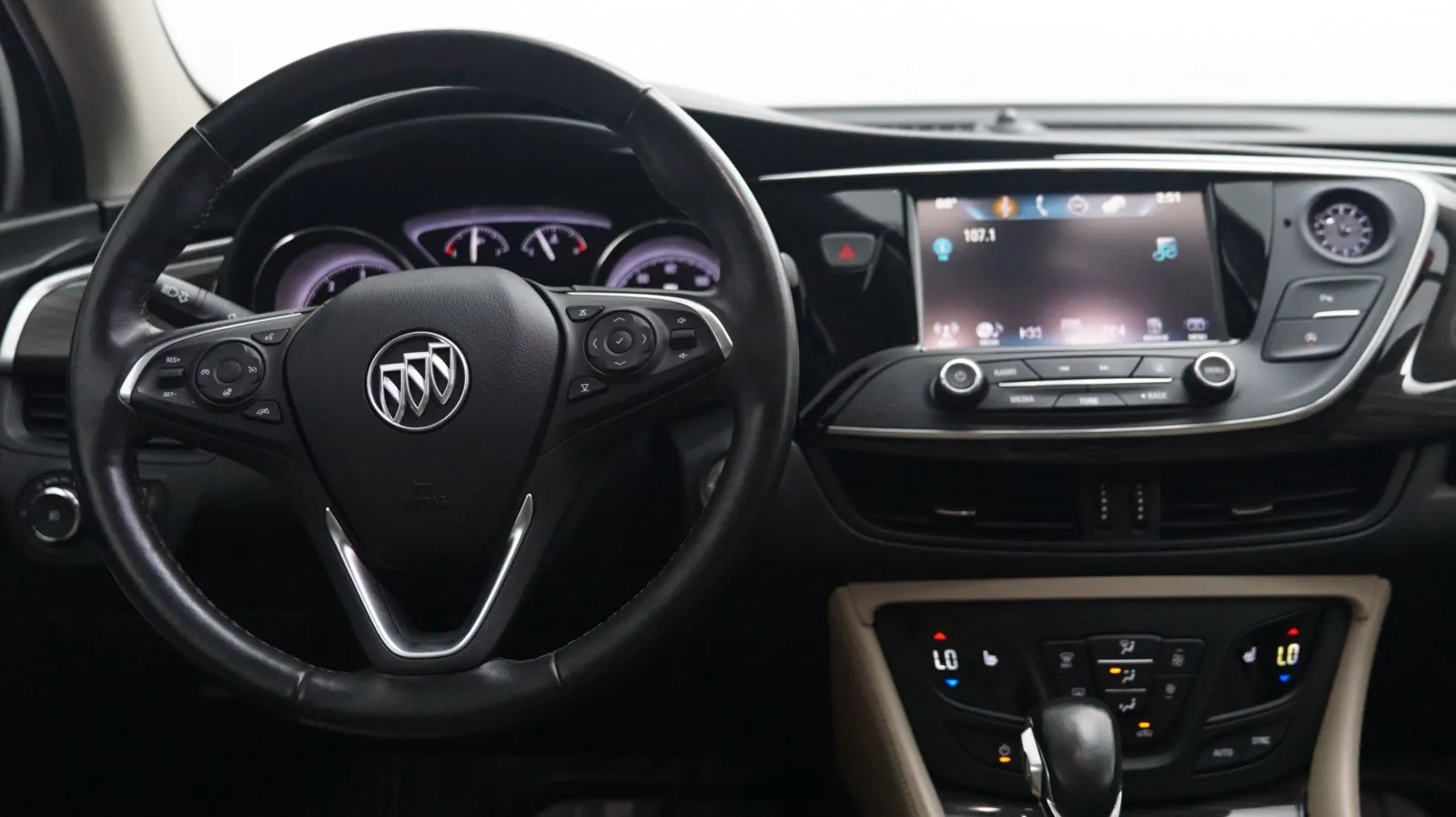 More photos of 2020 Buick Envision Essence at Auto City, CA