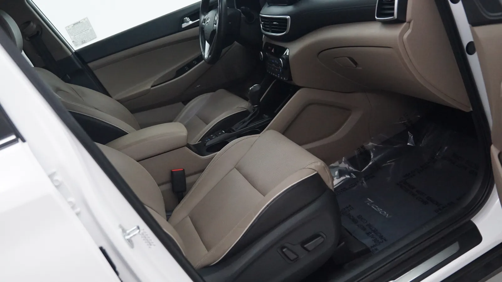 More photos of 2021 Hyundai Tucson Ultimate at Auto City, CA