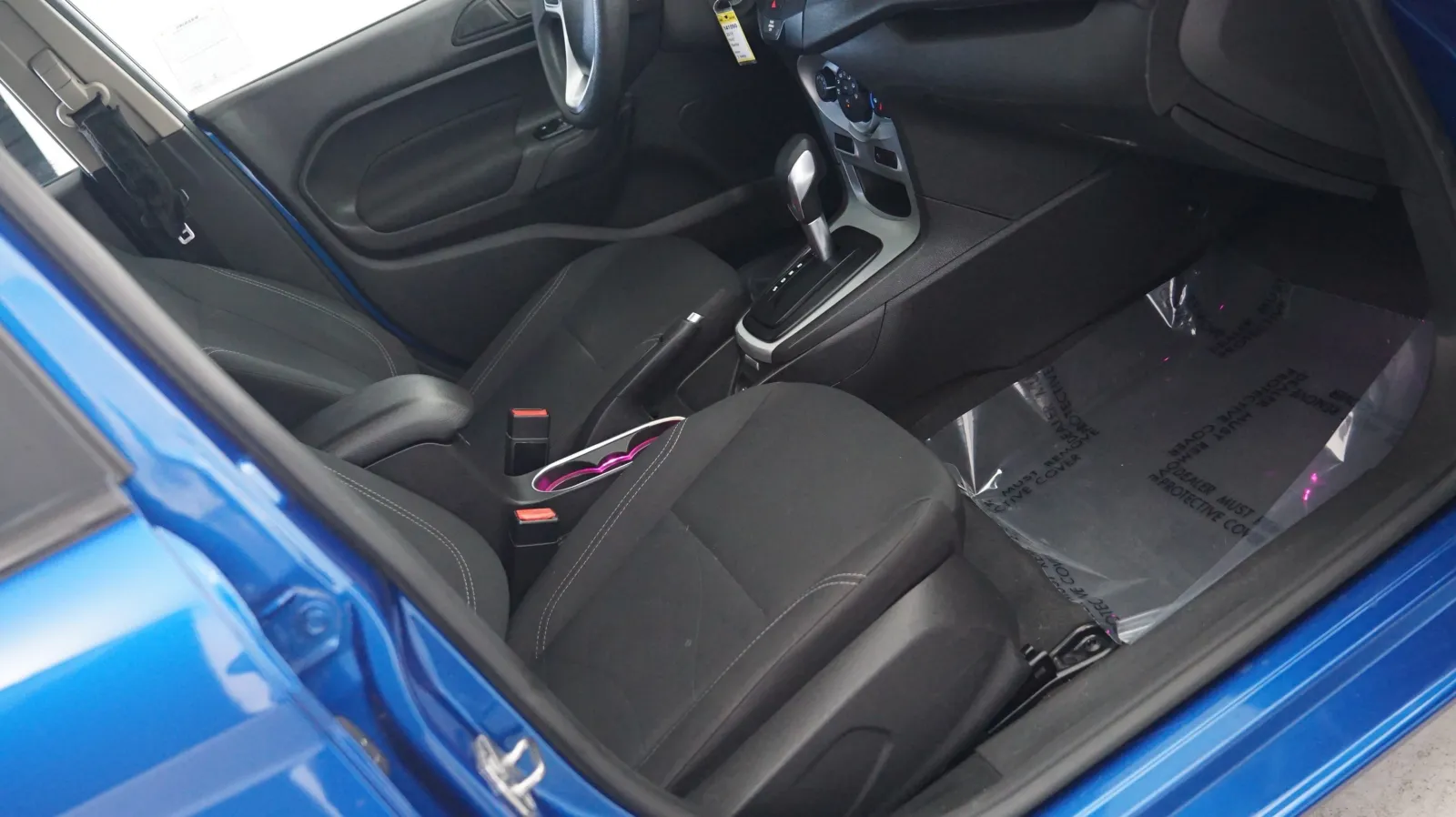 More photos of 2018 Ford Fiesta SE at Auto City, CA