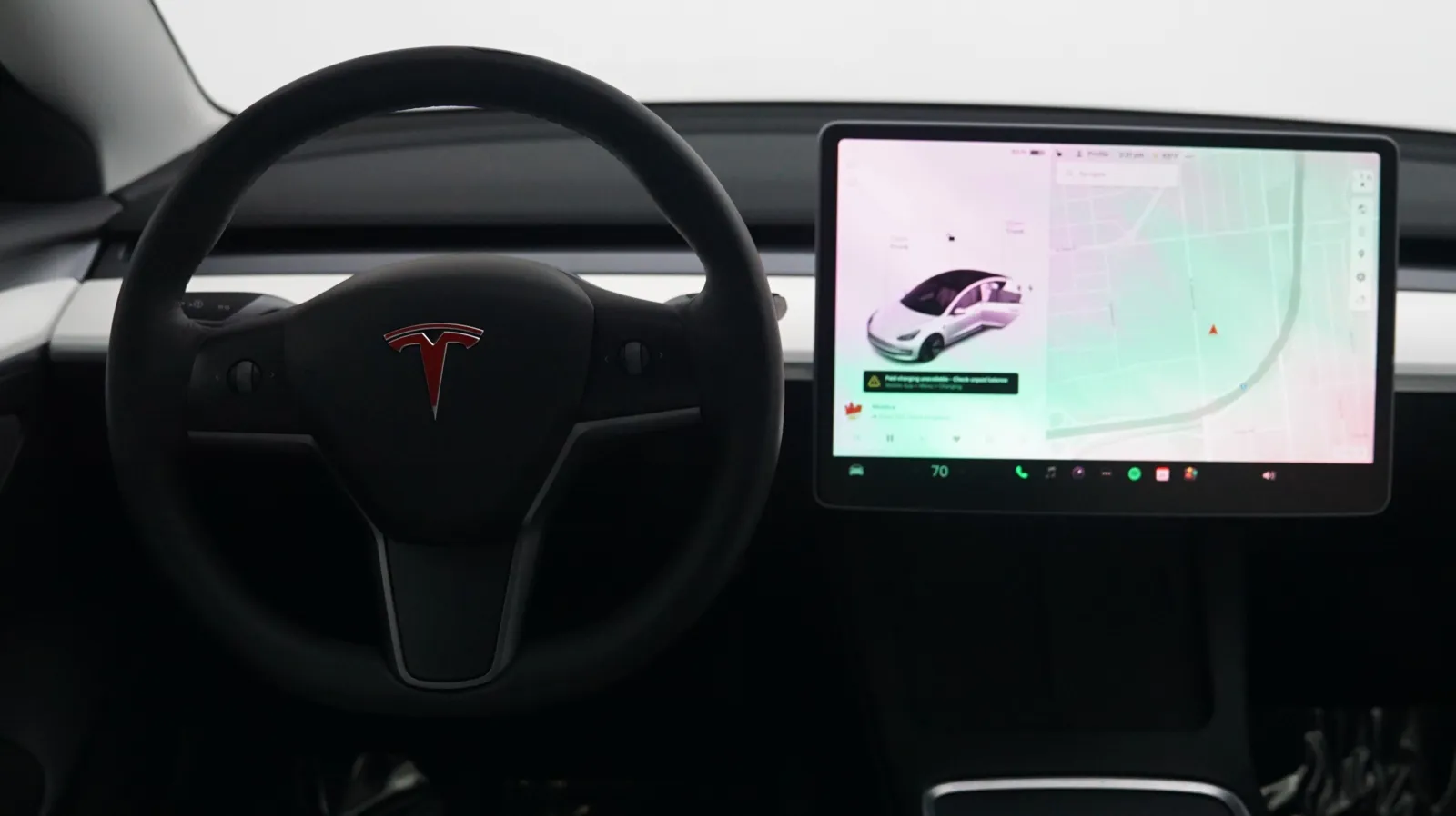 More photos of 2021 Tesla Model 3 Long Range at Auto City, CA