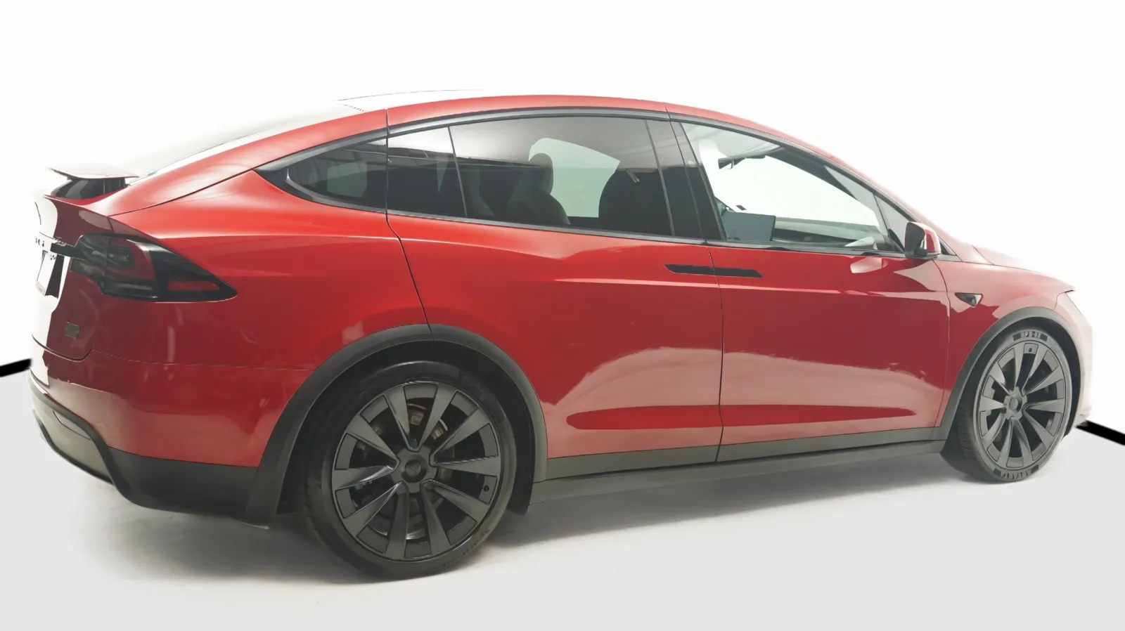 More photos of 2022 Tesla Model X Plaid at Auto City, CA