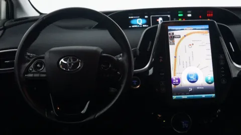 More photos of 2021 Toyota Prius Prime XLE at Auto City, CA