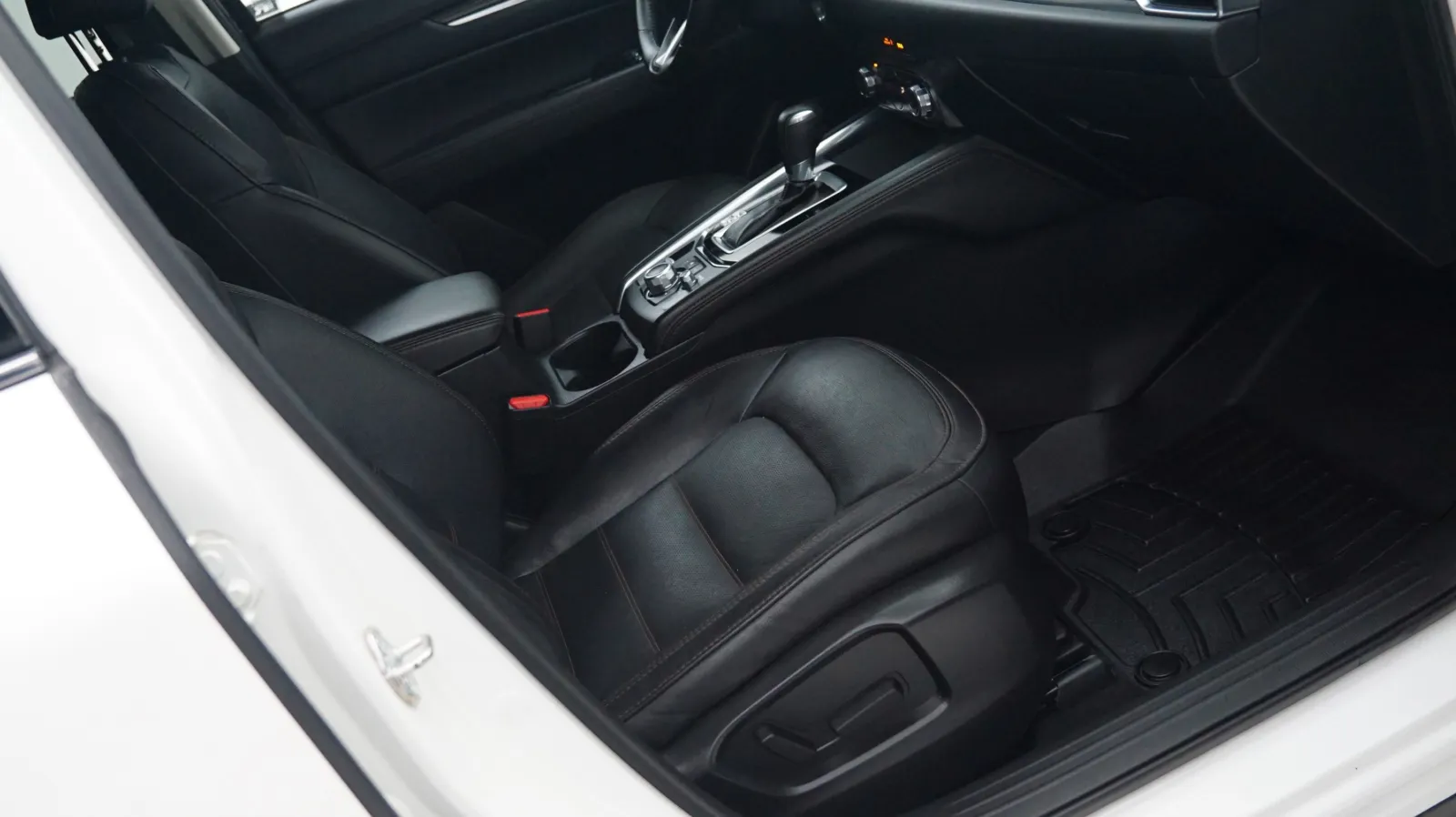 More photos of 2018 Mazda CX-5 Grand Touring at Auto City, CA