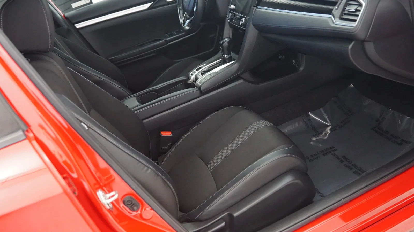 More photos of 2019 Honda Civic Sport at Auto City, CA