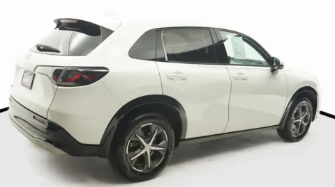 More photos of 2024 Honda HR-V EX-L at Auto City, CA