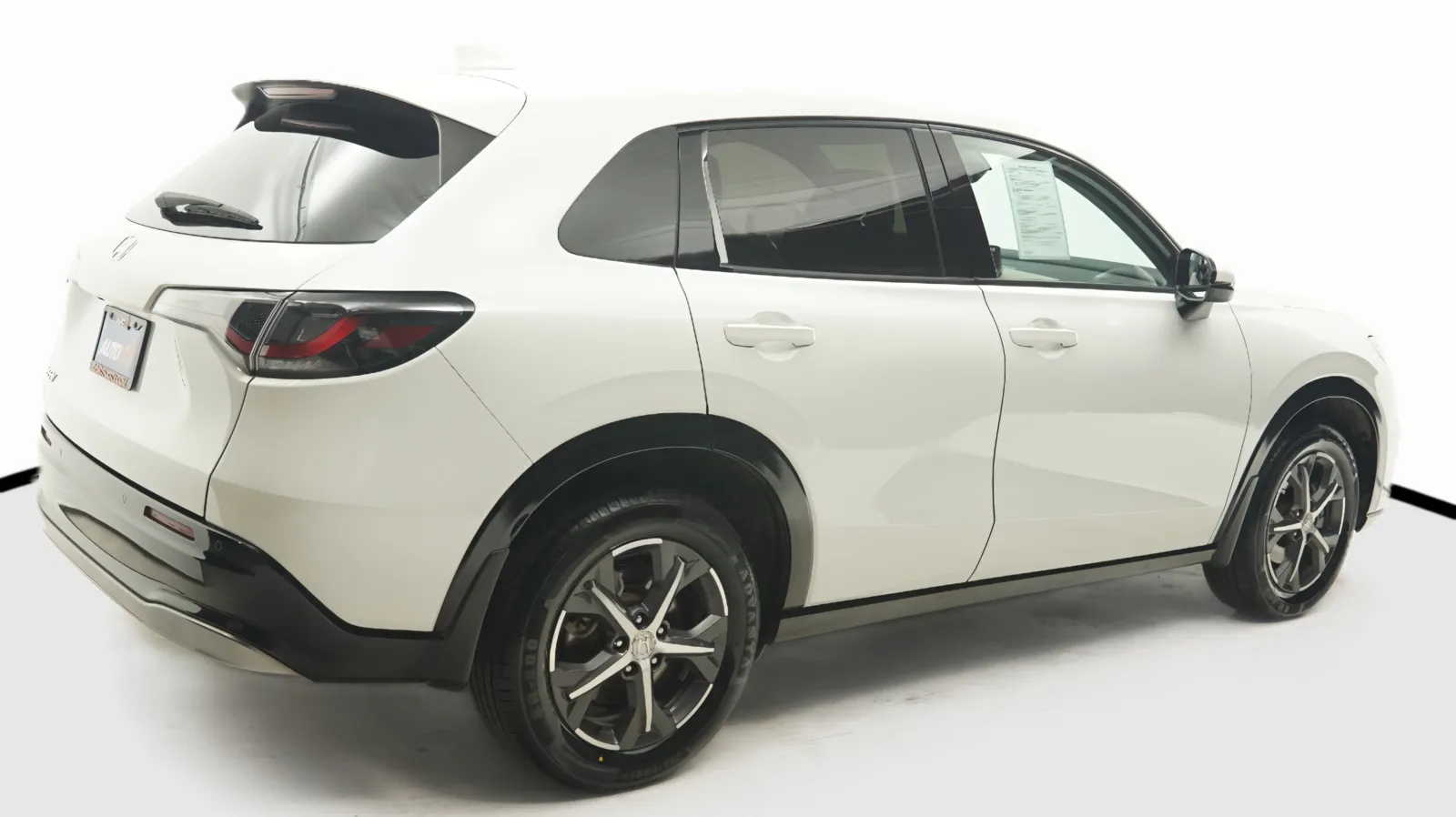 More photos of 2024 Honda HR-V EX-L at Auto City, CA