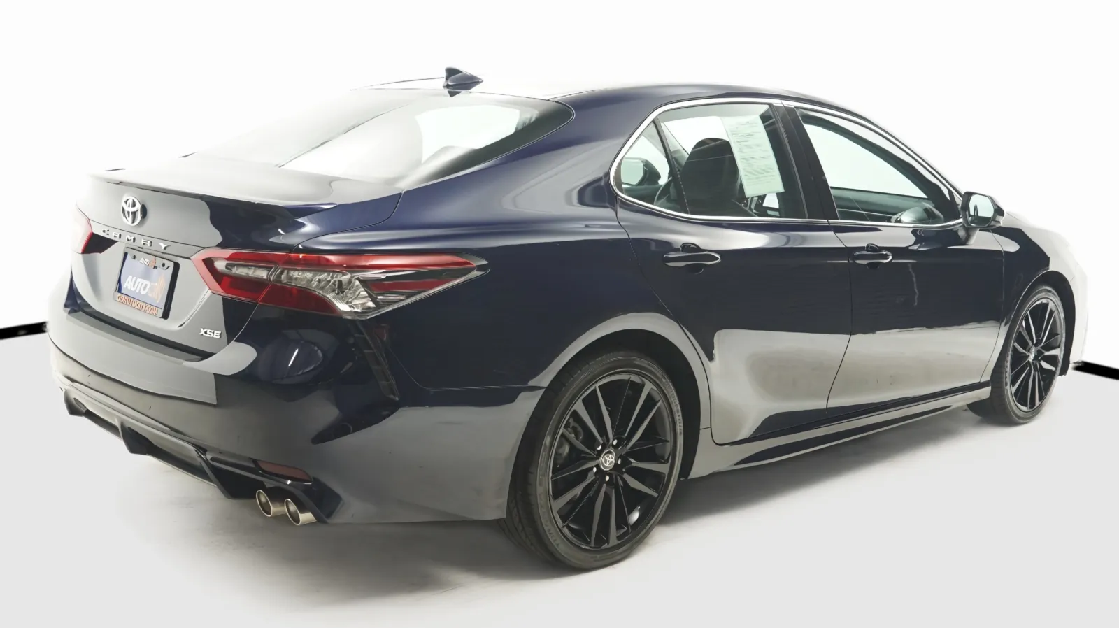 More photos of 2022 Toyota Camry XSE at Auto City, CA