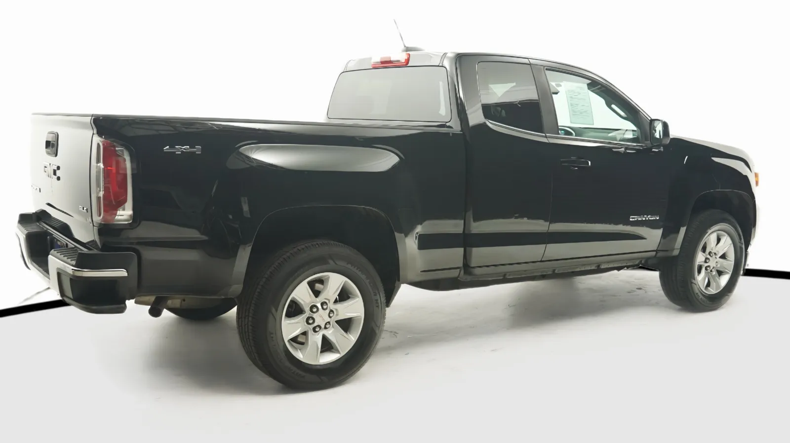 More photos of 2017 GMC Canyon 4WD SLE at Auto City, CA