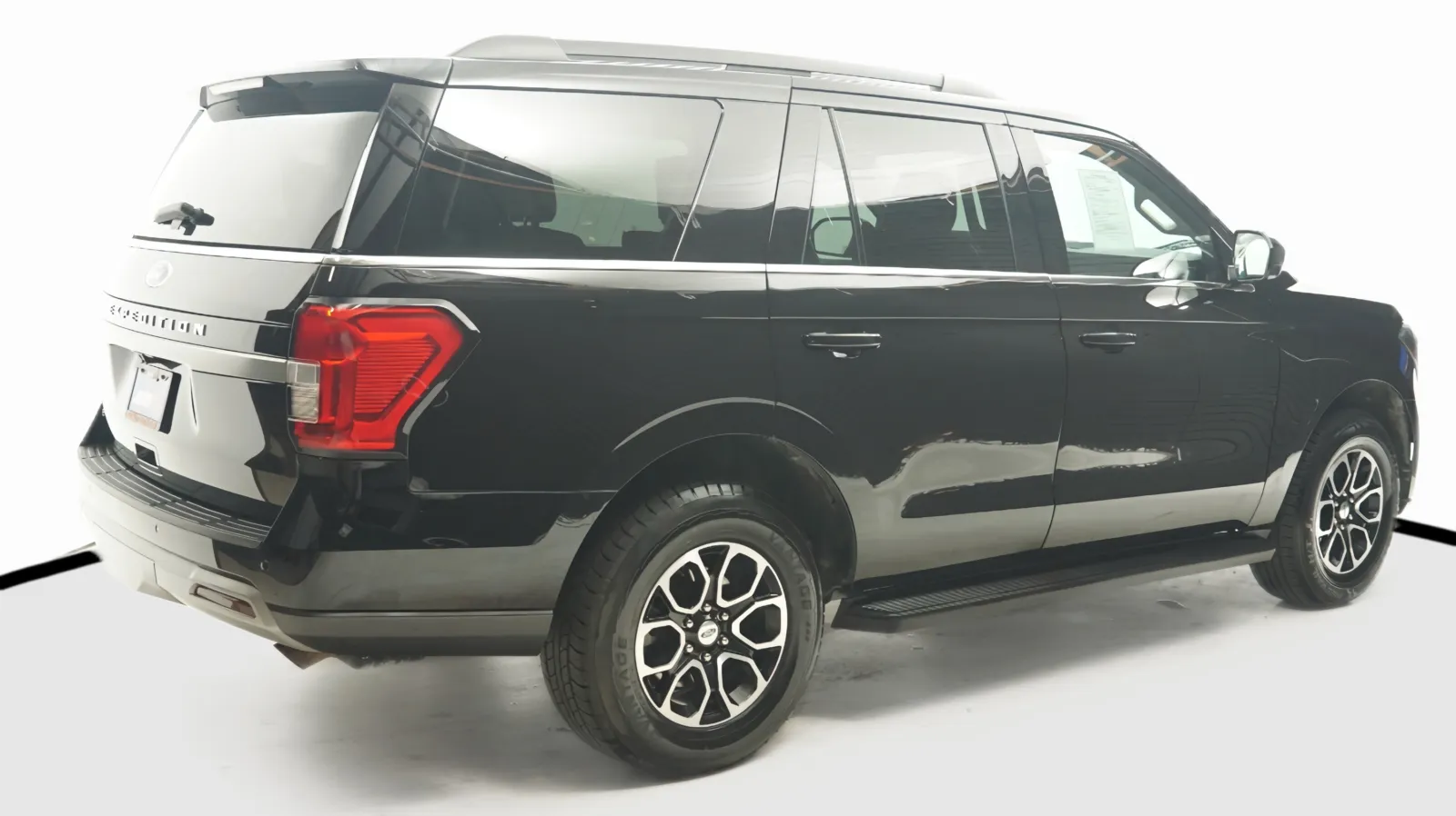 More photos of 2024 Ford Expedition XLT at Auto City, CA