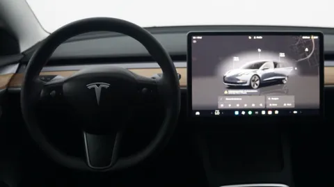 More photos of 2023 Tesla Model 3 at Auto City, CA