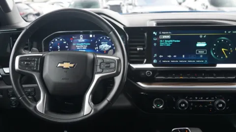 More photos of 2022 Chevrolet Silverado 1500 LT at Auto City, CA