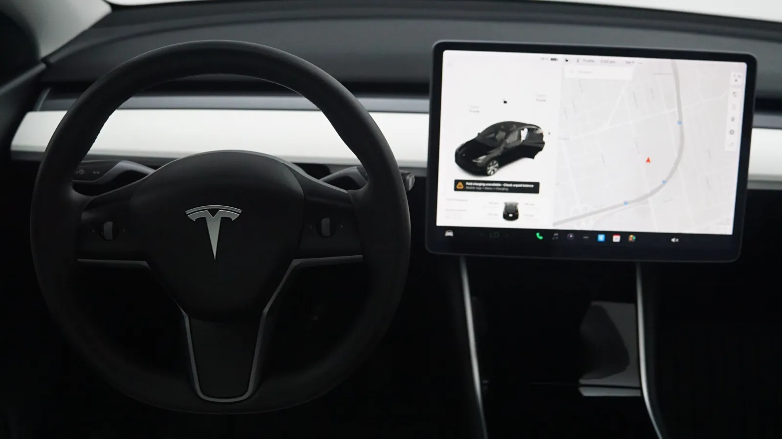 More photos of 2021 Tesla Model Y Long Range at Auto City, CA