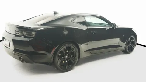 More photos of 2019 Chevrolet Camaro 1LT at Auto City, CA