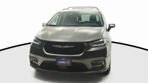 Another view of 2023 Chrysler Pacifica Limited for sale in El Cajon, CA at Auto City