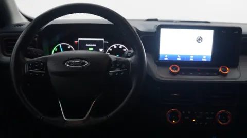 More photos of 2022 Ford Maverick LARIAT at Auto City, CA