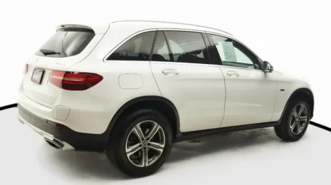 More photos of 2019 Mercedes-Benz GLC 350e at Auto City, CA