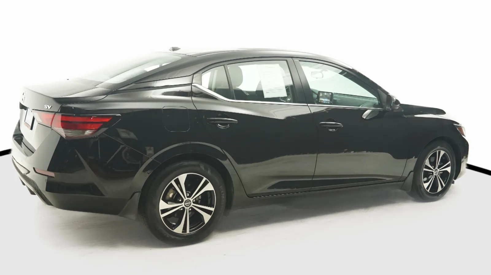 More photos of 2022 Nissan Sentra SV at Auto City, CA