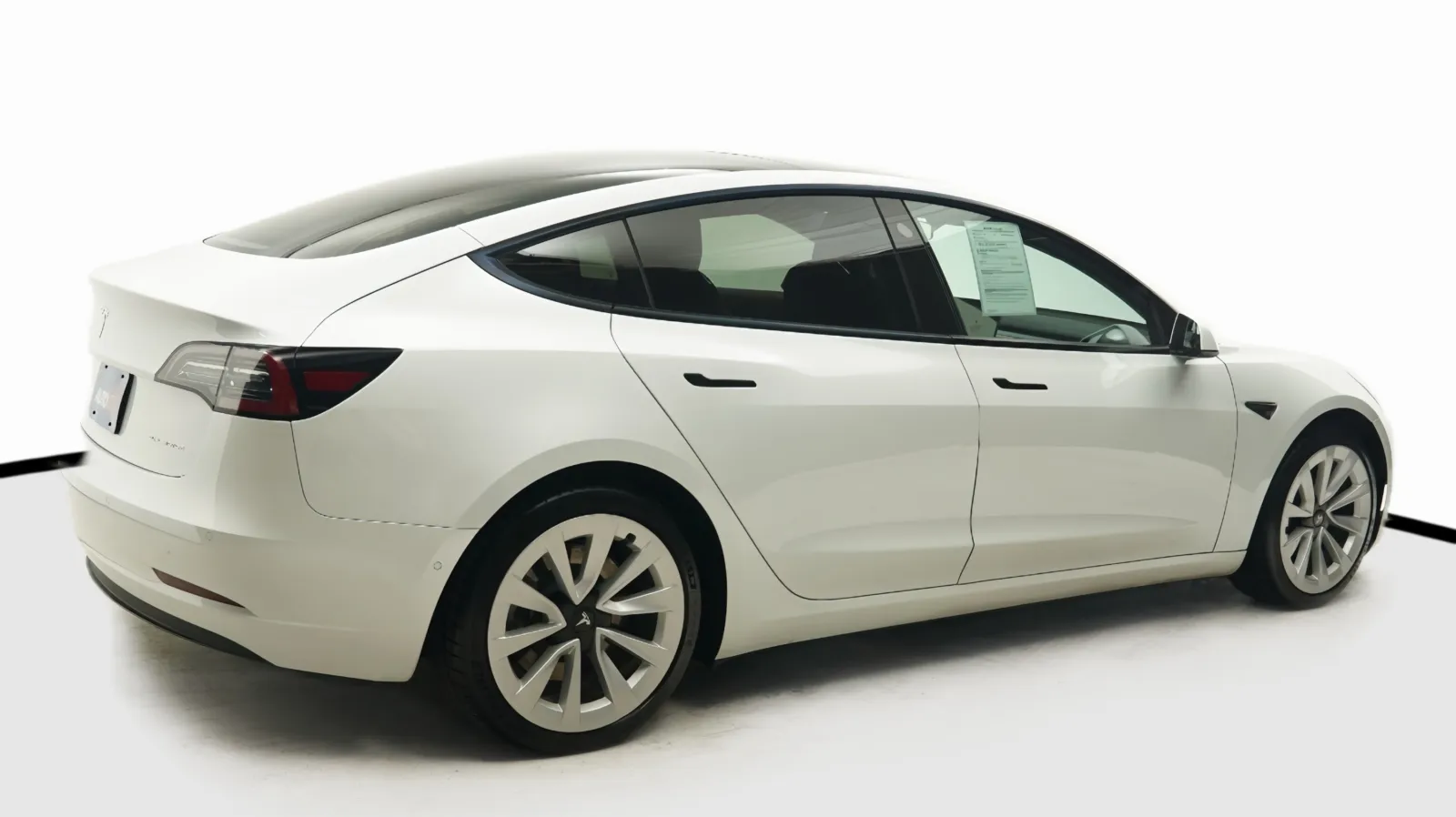 More photos of 2021 Tesla Model 3 Long Range at Auto City, CA