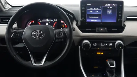 More photos of 2022 Toyota RAV4 Limited at Auto City, CA