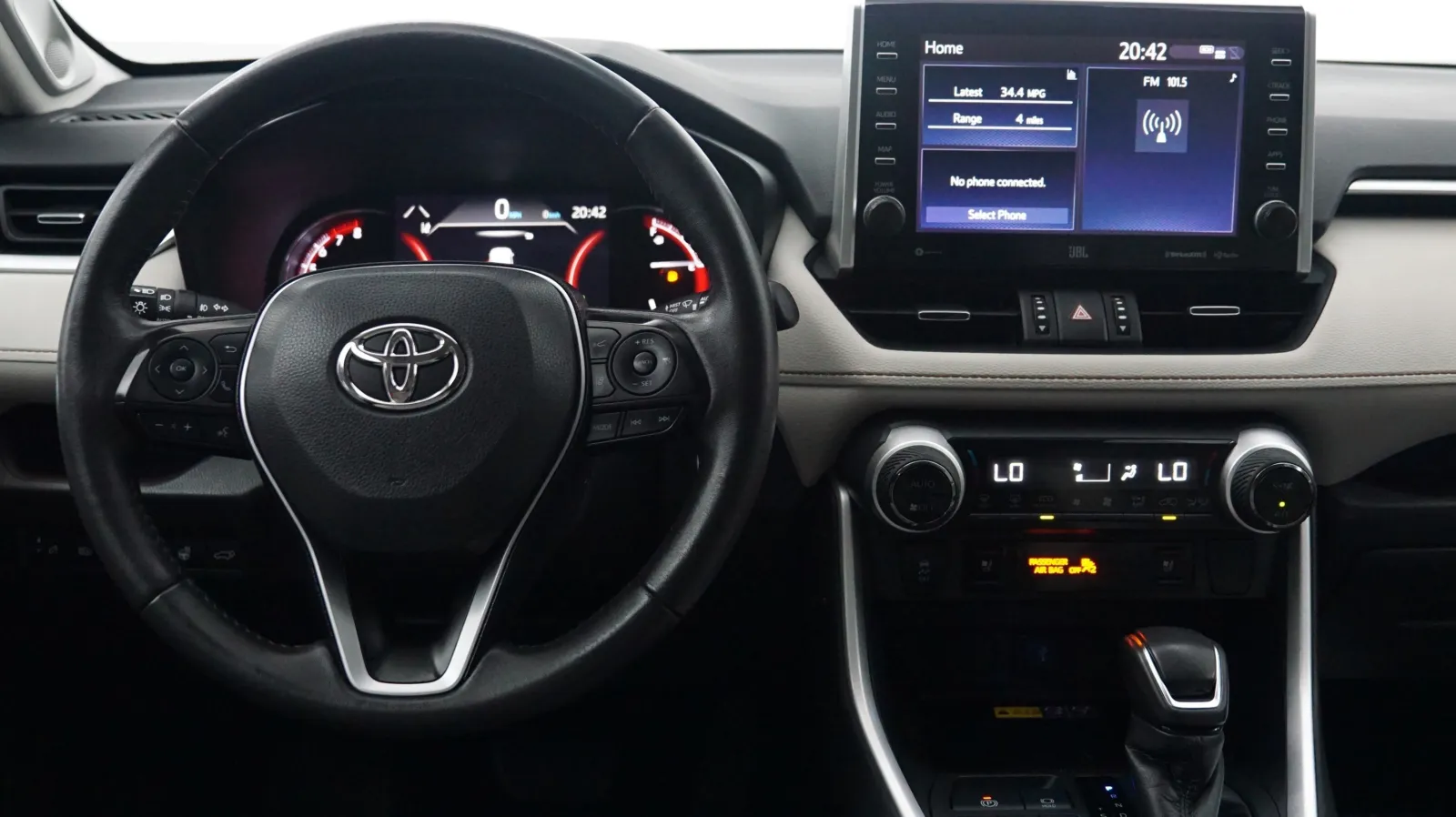 More photos of 2022 Toyota RAV4 Limited at Auto City, CA