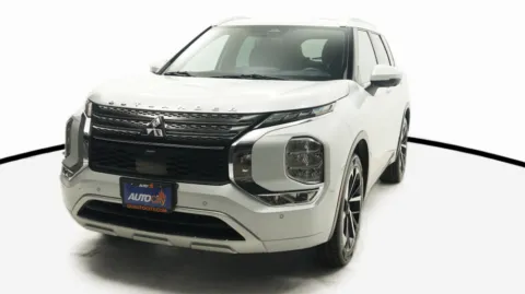 White 2022 Mitsubishi Outlander SEL for sale in El Cajon, CA