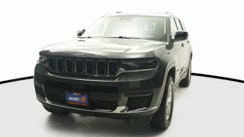 Gray 2023 Jeep Grand Cherokee L Laredo for sale in El Cajon, CA