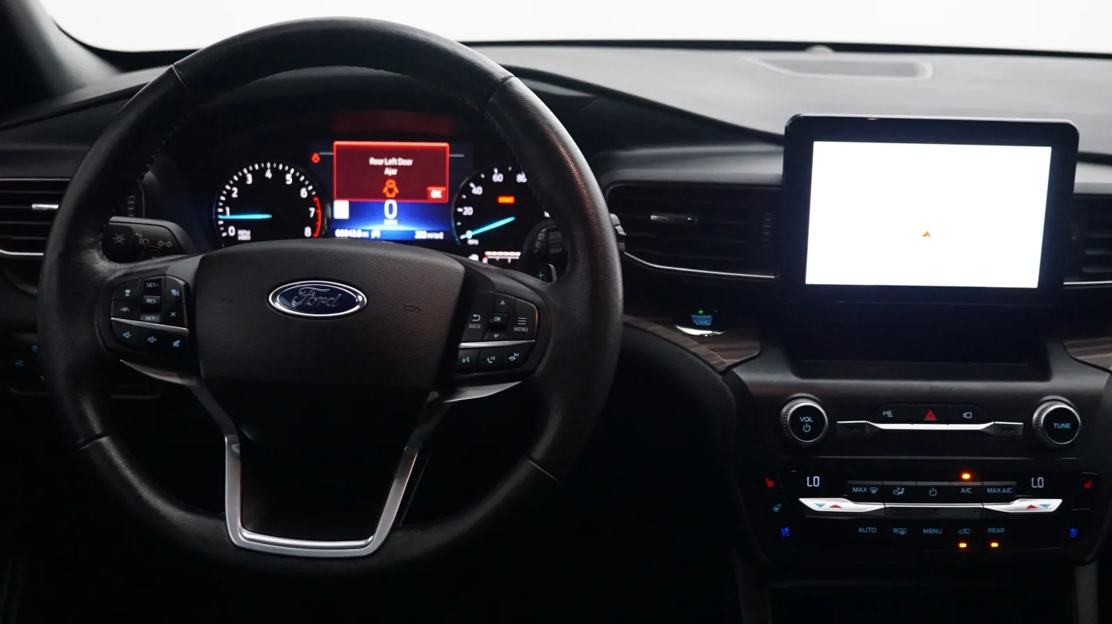 More photos of 2020 Ford Explorer Limited at Auto City, CA