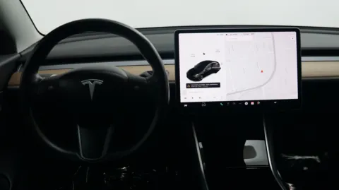 More photos of 2018 Tesla Model 3 Long Range Battery at Auto City, CA