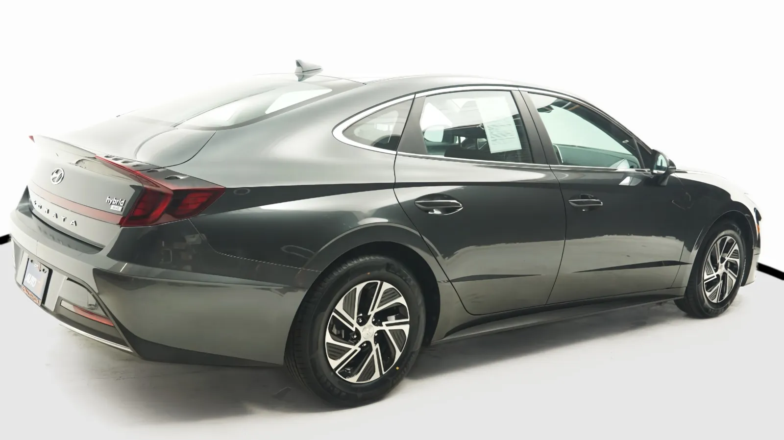 More photos of 2020 Hyundai Sonata Hybrid Blue at Auto City, CA