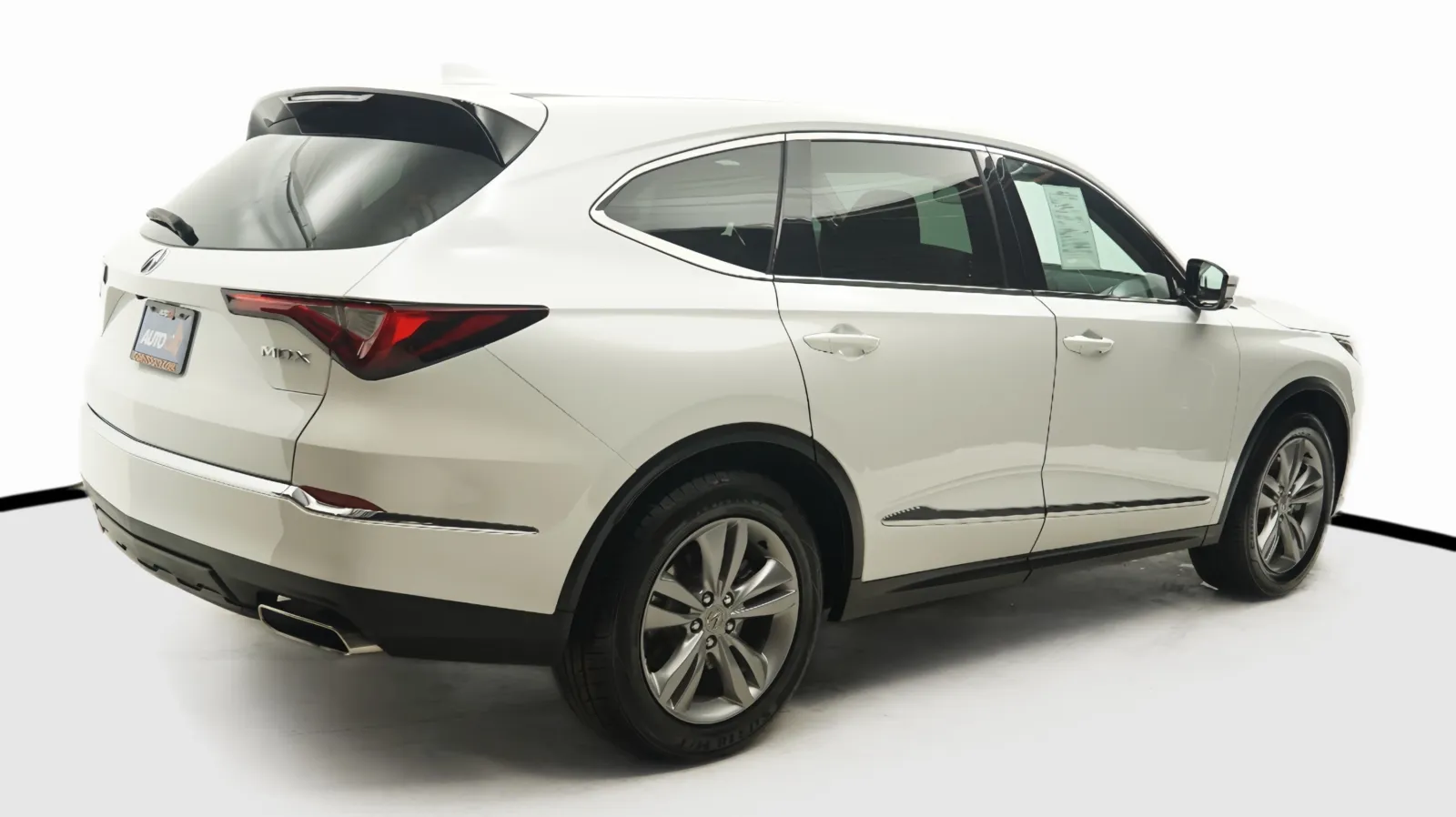 More photos of 2022 Acura MDX at Auto City, CA