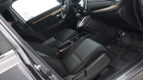 More photos of 2020 Honda CR-V EX at Auto City, CA