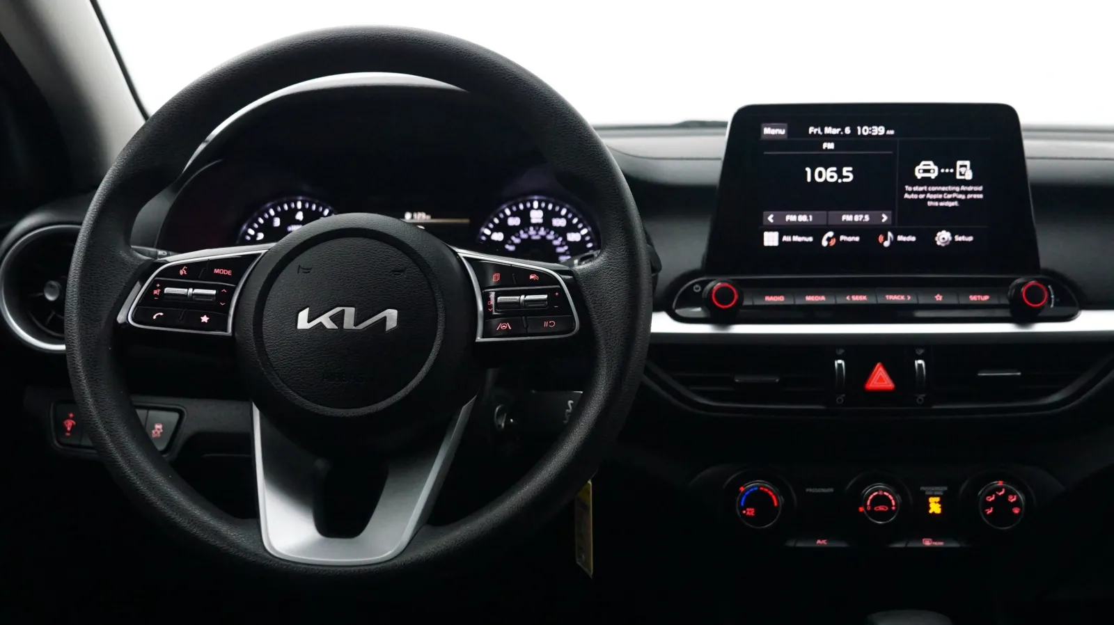 More photos of 2024 Kia Forte LXS at Auto City, CA