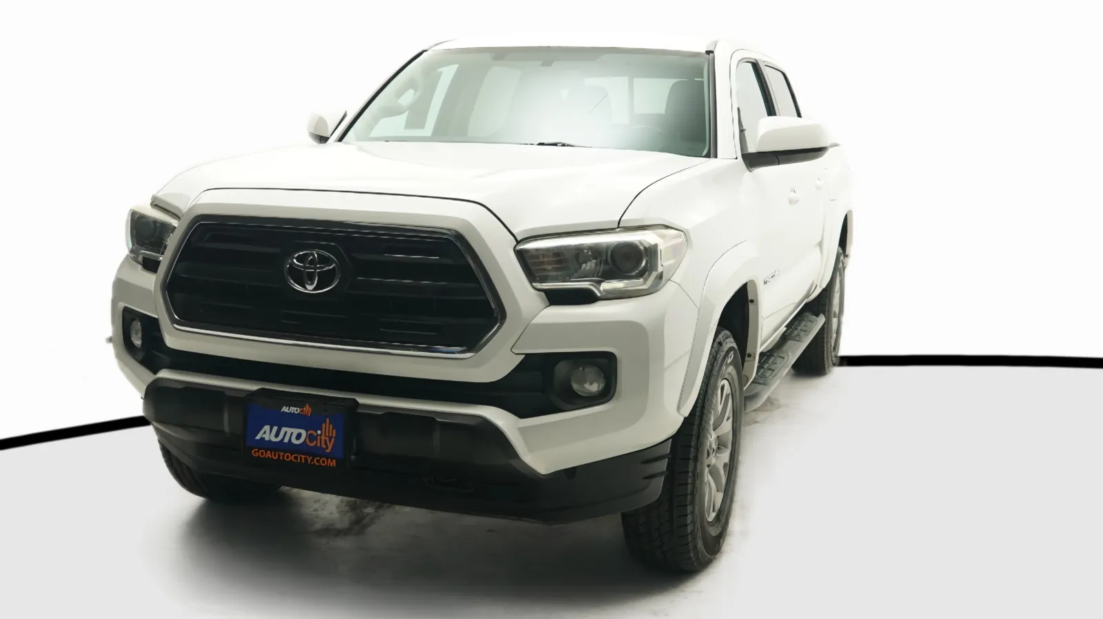 White 2016 Toyota Tacoma SR5 for sale in El Cajon, CA
