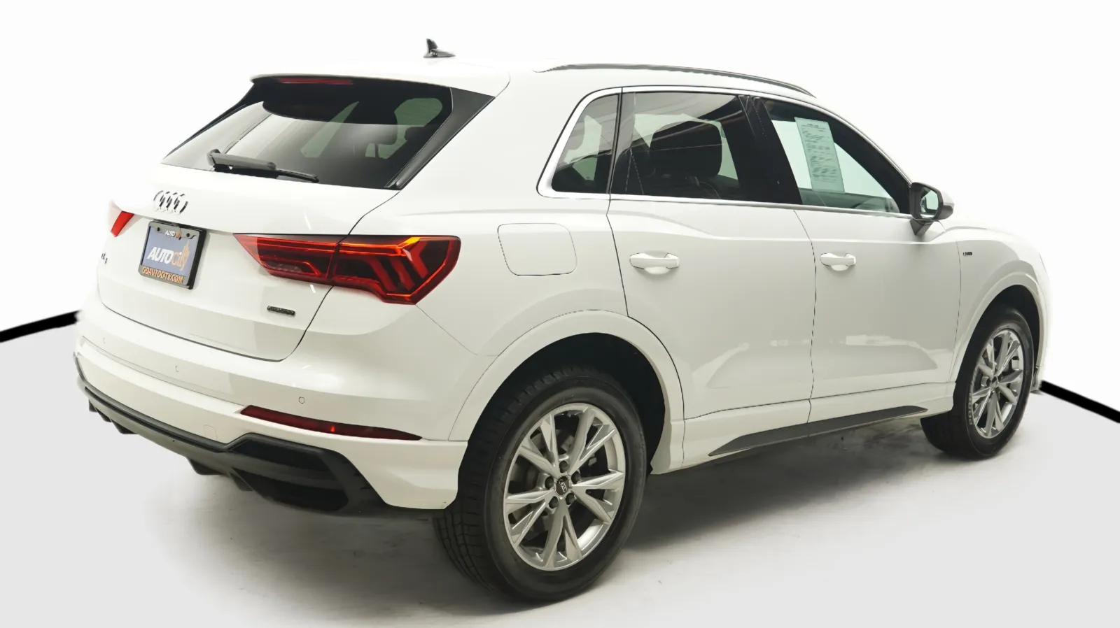 More photos of 2023 Audi Q3 S line Premium at Auto City, CA