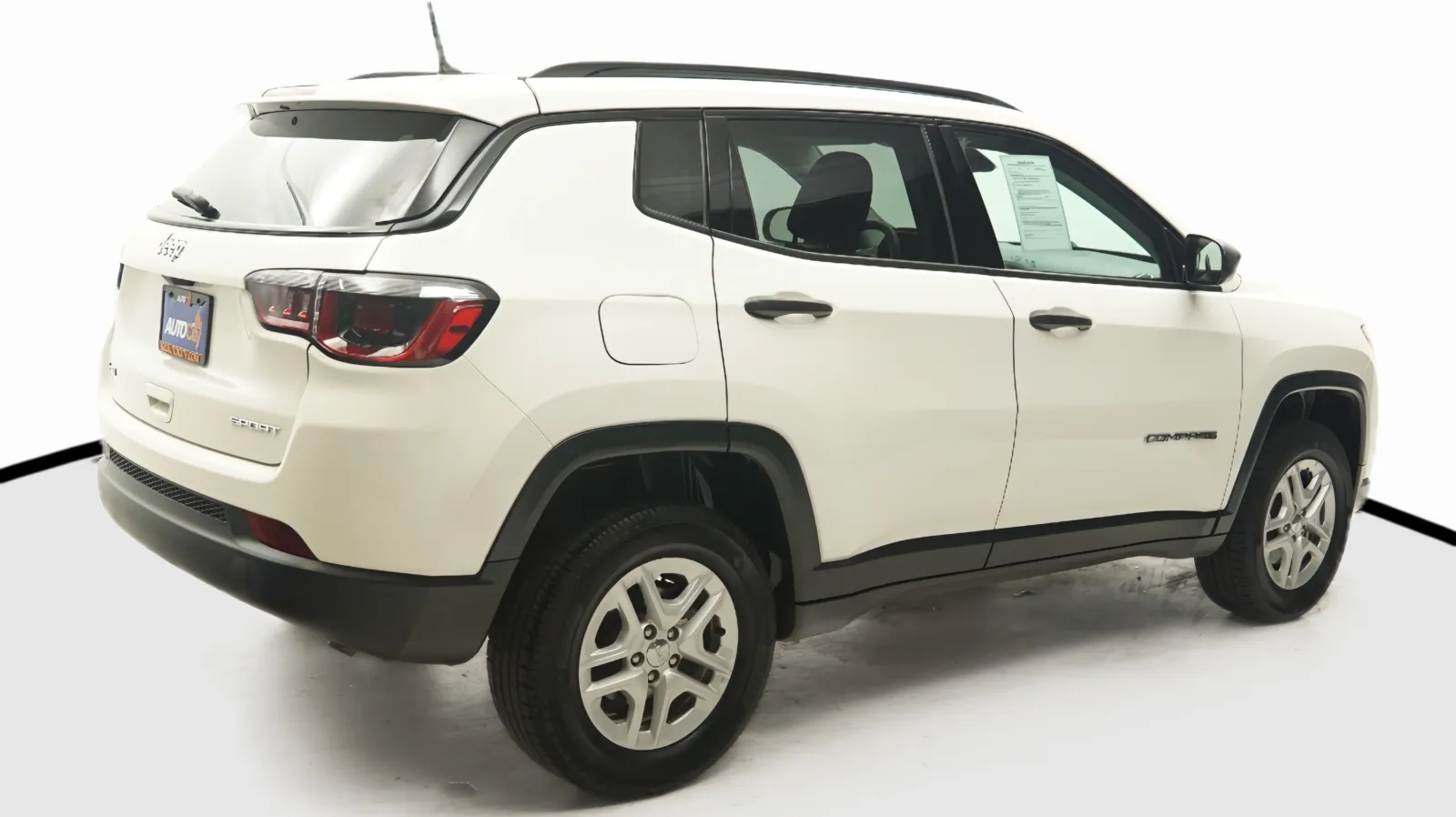 More photos of 2018 Jeep Compass Sport at Auto City, CA