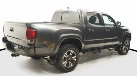 More photos of 2019 Toyota Tacoma TRD Sport at Auto City, CA