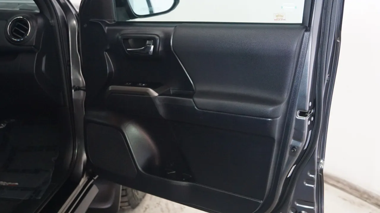 2019 Toyota Tacoma TRD Sport - Photo 15