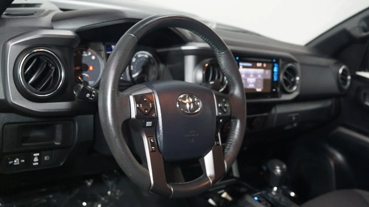 2019 Toyota Tacoma TRD Sport - Photo 18
