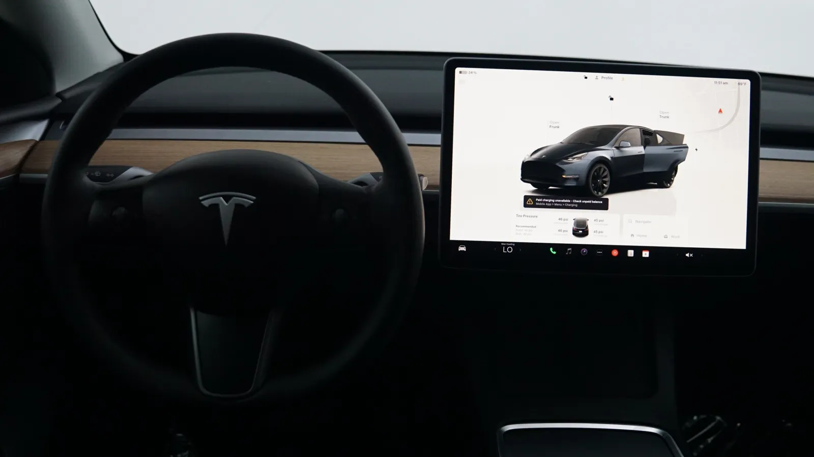 More photos of 2024 Tesla Model Y Long Range at Auto City, CA